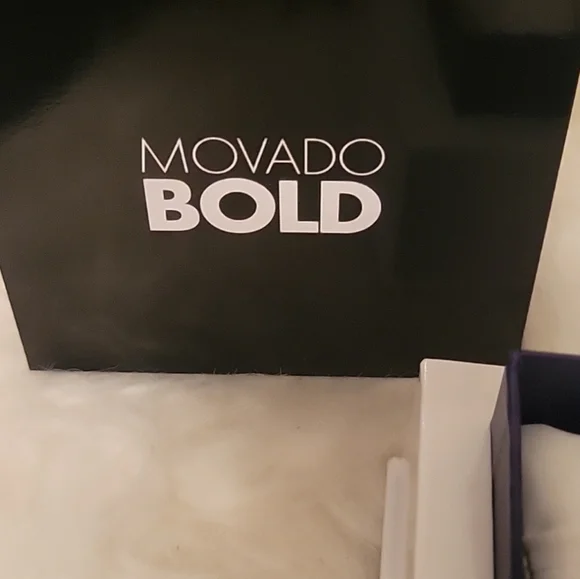 Movado Gold Women's Watch - Picture 2 of 11